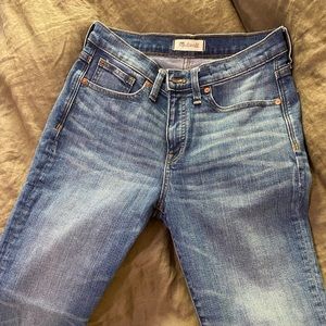 Skinny Crop Jeans: Destructed Hem MIRANDA WASH